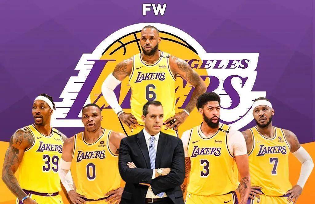 鹈鹕队逆境反击，第三节关键时刻反超比分（鹈鹕顶住压力展开反扑，第三节关键时段实现反超）