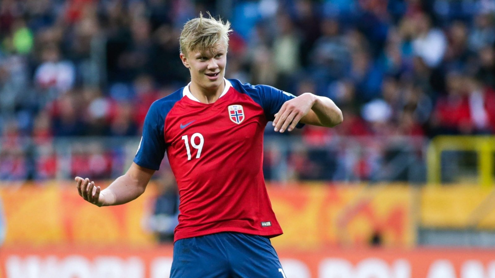 里程碑之战，麦肯尼迎来尤文生涯第200次出场（麦肯尼第200次代表尤文出场，迎来里程碑时刻）