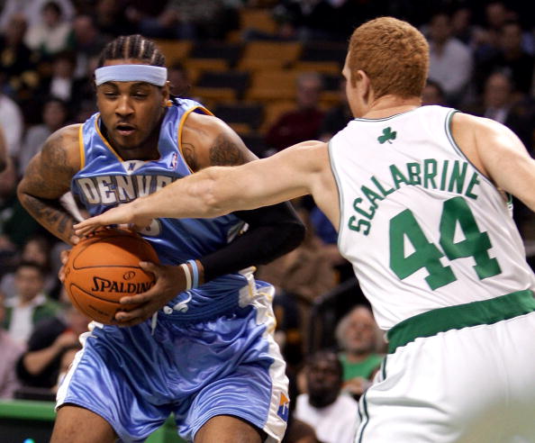 皇马欧冠客战利物浦大名单：阿诺德战旧主，贝林、姆巴佩在列（皇马欧冠客场挑战利物浦名单出炉：阿诺德对阵老东家，贝林与姆巴佩入选）