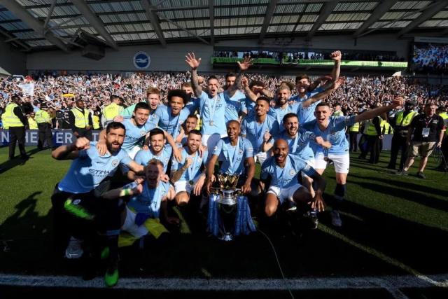 4-0横扫！意甲榜首易主，国米挤掉米兰，法布雷加斯惨败（4-0大胜！意甲领头羊易位，国米力压米兰，法布雷加斯遭惨败）