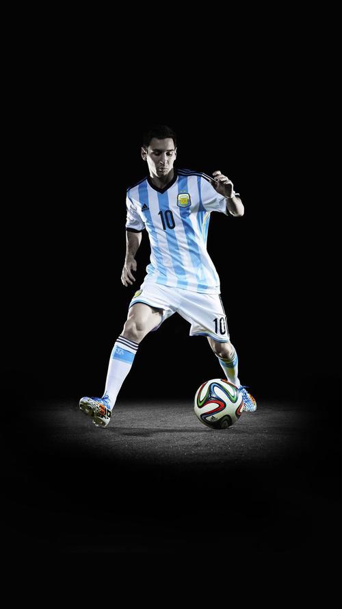 球员飞踹裁判！川超回应：加强管理，由公安机关进行调查处理（球员飞踹裁判，川超回应：强化管理并移交公安调查）