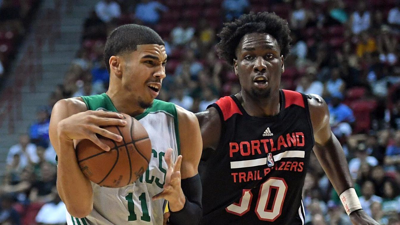 高开低走！公牛7连败之后跌出东部前十（强势开局难续，公牛七连败后排名跌出东部前十）