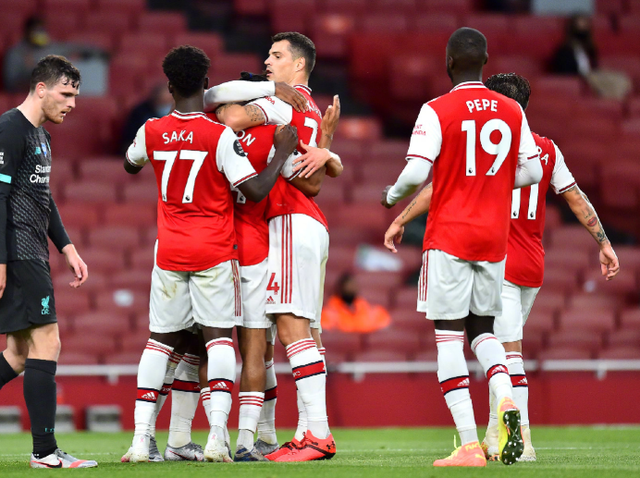 欧冠半场：詹姆斯助攻佩德罗破门，切尔西暂1-0亚特兰大（欧冠半场战报：詹姆斯送助攻佩德罗建功，切尔西1-0领先亚特兰大）