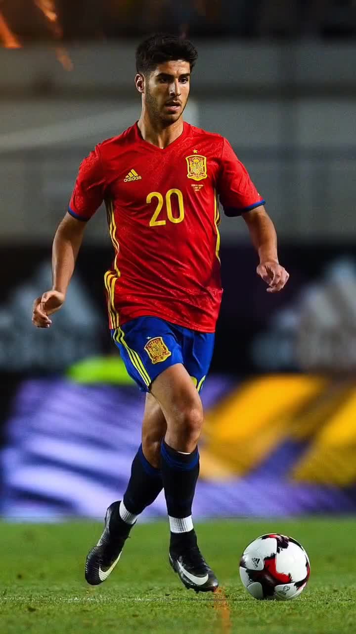 久常凉在比赛中手滑，球杆脱手刚好砸在了自己的小球上（久常凉比赛中手滑，脱手球杆意外砸中自己的球）