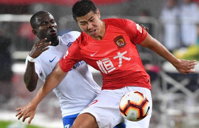 卡佩罗：卡拉菲奥里很像拉莫斯，我希望看到他在国家队踢后腰（卡佩罗：卡拉菲奥里像拉莫斯，我想看到他在国家队出任后腰）