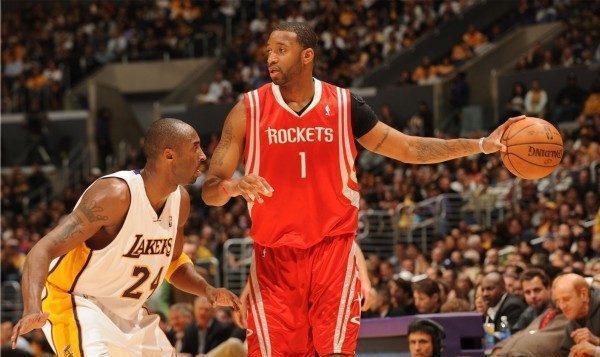 雄鹿遭淘汰哈姆NBA杯纪录遭终结，此前两个赛季全部夺得冠军（雄鹿出局，哈姆NBA杯连冠纪录终结，前两季皆夺冠）