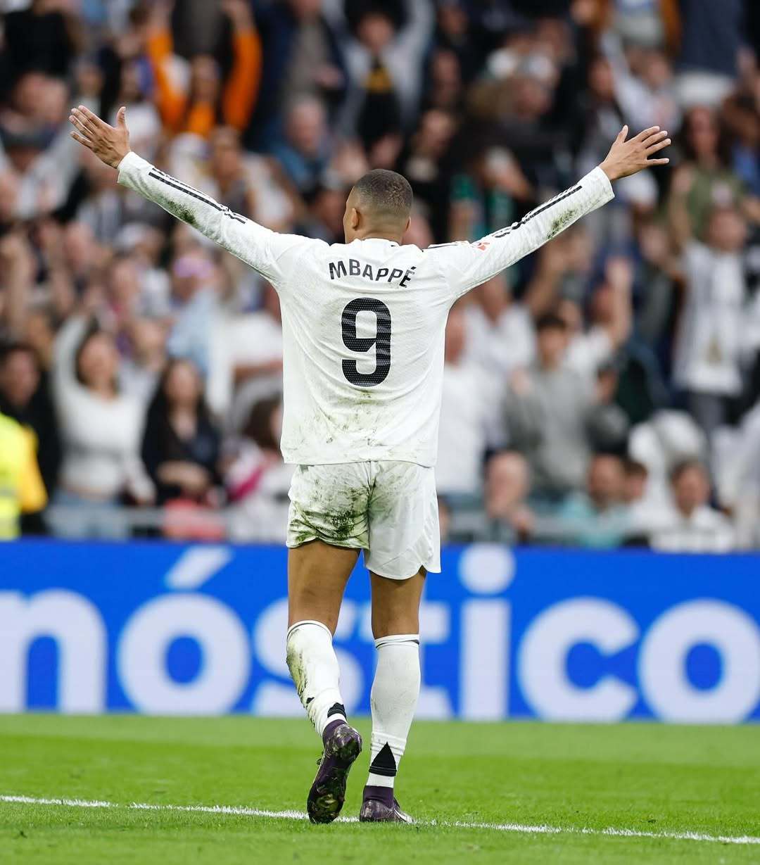 里尔老板：乔纳森不是典型9号球员，预料到他会遇到一些困难（里尔老板：乔纳森非正印9号，早料到他会遇到挑战）