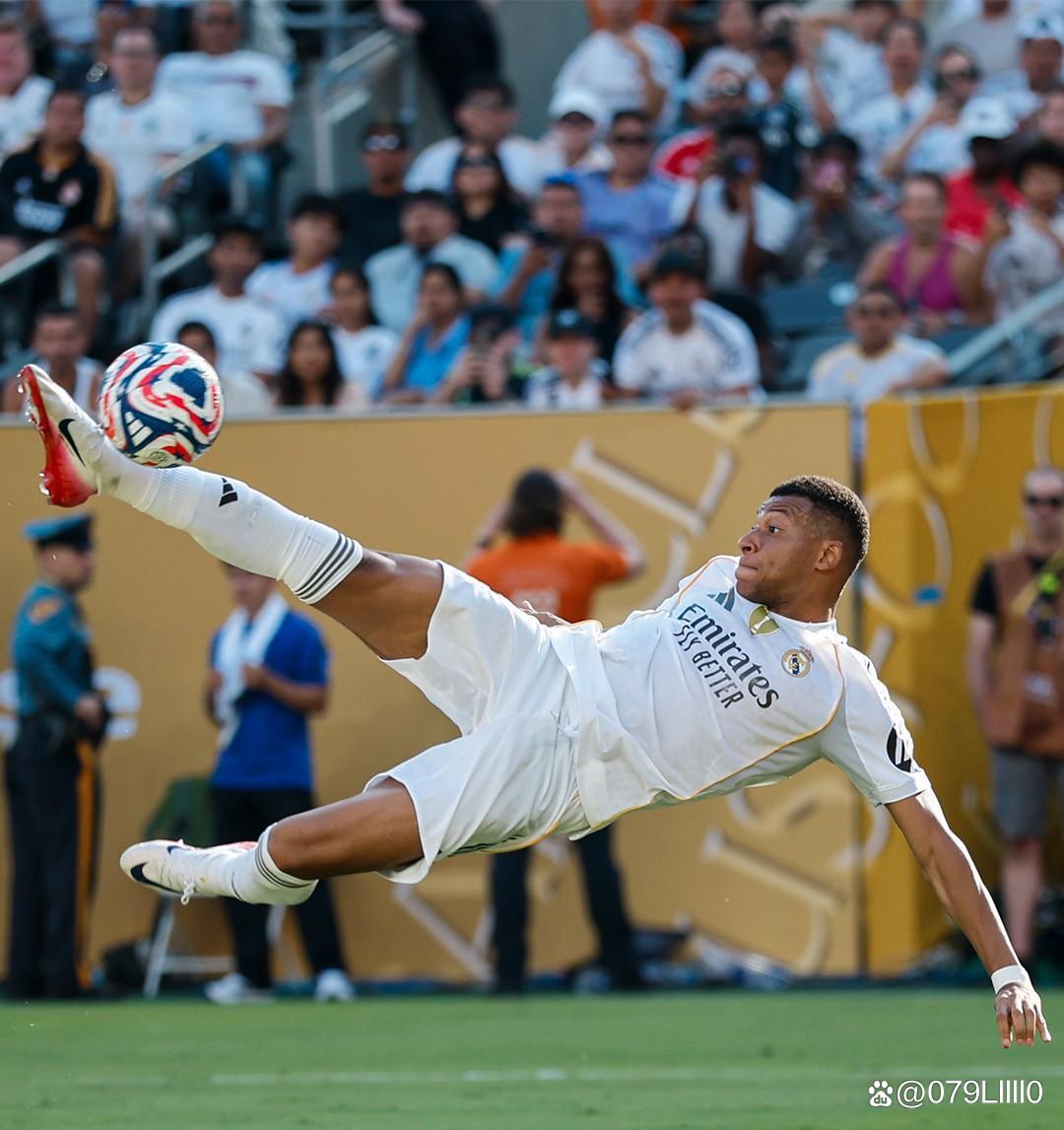 前米兰门将：圣地亚哥很难在意甲立足；球队真的很缺一名中锋（前米兰门将：圣地亚哥或难在意甲立足，球队中锋位置急缺）