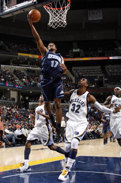 狄龙： 下场战鹈鹕一定补上篮板，总经理敦促过我（狄龙称下战鹈鹕必补篮板：总经理已敦促我）