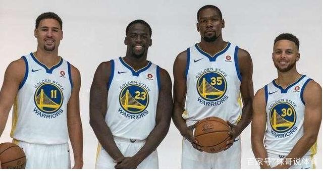 詹姆斯篮下连续得分（詹姆斯篮下连连得手）