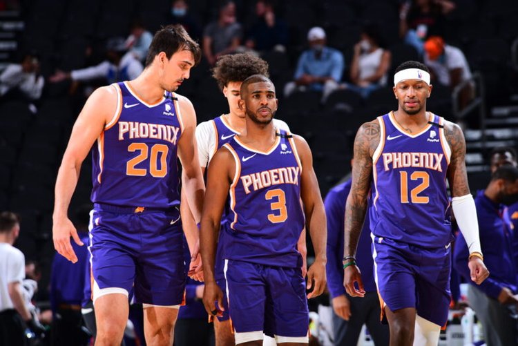 马卡：许多球探想在青年欧冠上考察霍安，但他却没参加比赛（马卡：多名球探原计划在青年欧冠考察霍安，结果他未出场）