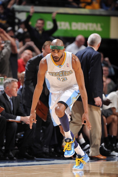 埃斯特旺经纪人：我们连续4年和巴萨谈转会，但对方财政困难（埃斯特旺经纪人：与巴萨四年洽谈转会受阻，因其财务吃紧）