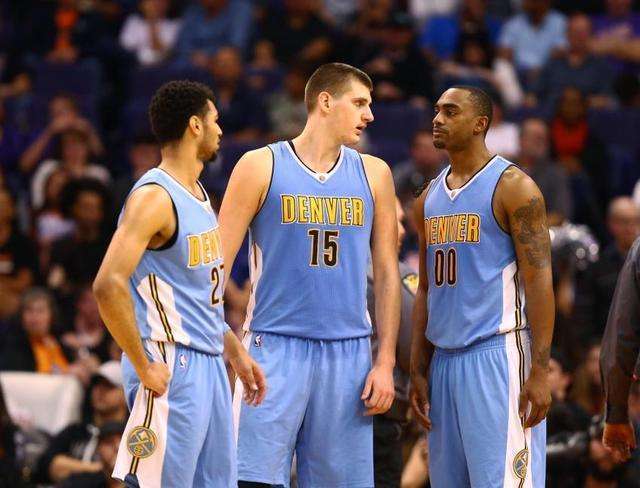 韩镕泽：赢下这场比赛是靠全队的信念，感谢球迷这一年的支持（韩镕泽：靠全队信念拿下胜利，感谢球迷一年以来的支持）