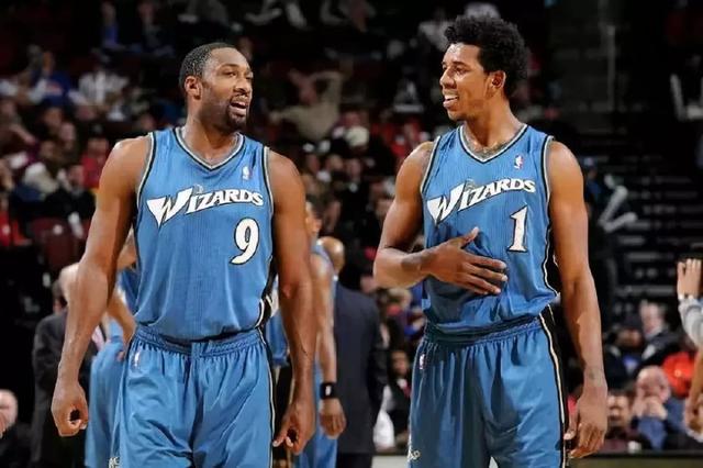 尴尬，阿隆索执教皇马的欧冠战绩是2019年索拉里之后最差（阿隆索率皇马欧冠成绩创2019年索拉里以来新低）