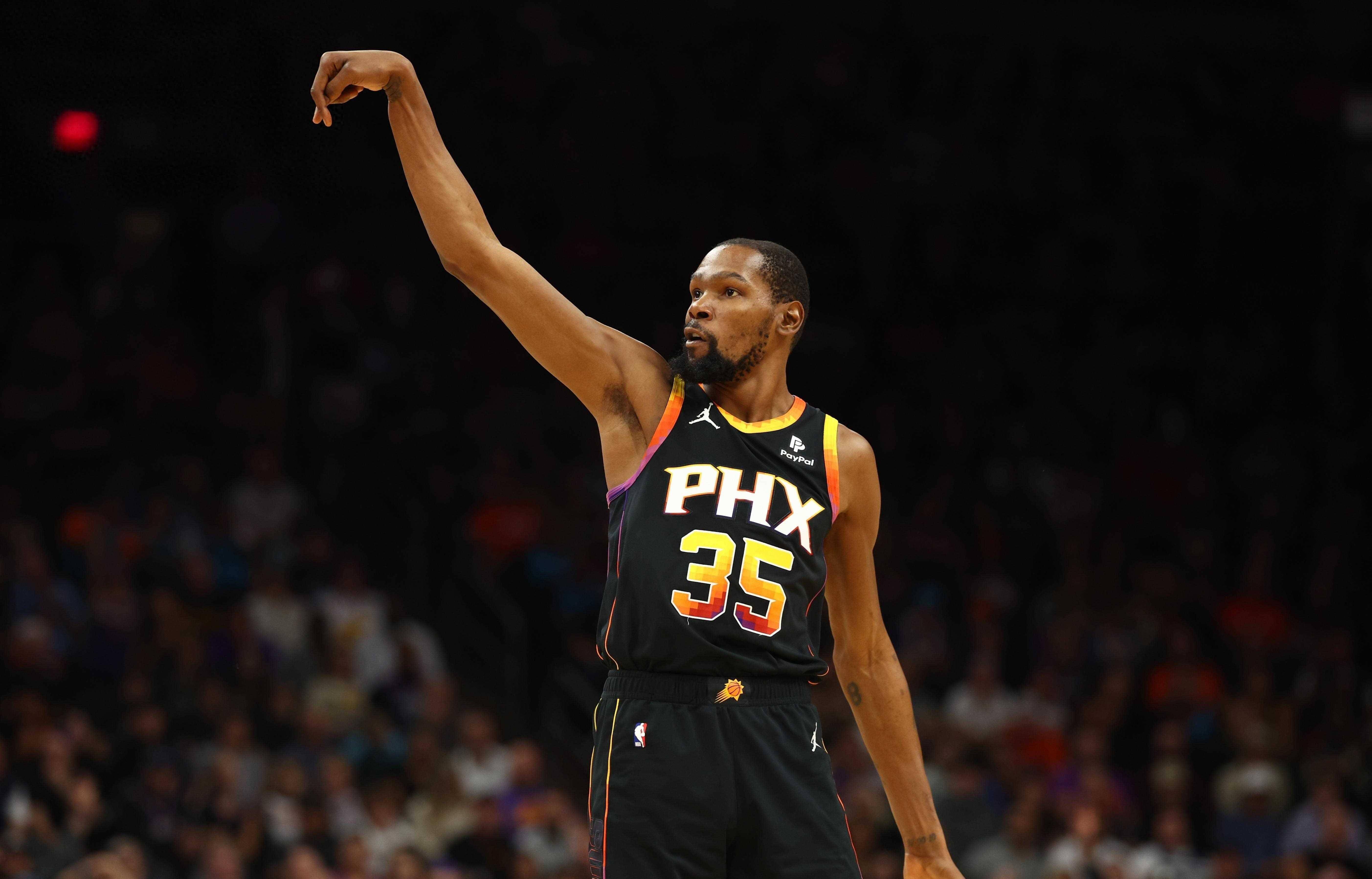 图片报：阿德耶米续约只接受加入解约条款，金额或达8000万欧（德媒：阿德耶米续约仅接受含解约金条款，数额或达8000万欧）